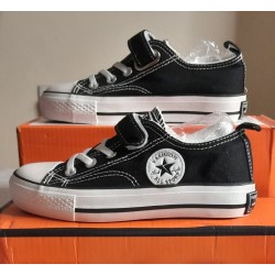 Black an white canvas
